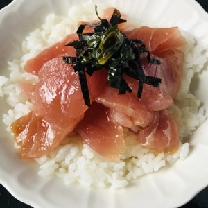 マグロの刺身でわさび漬け丼